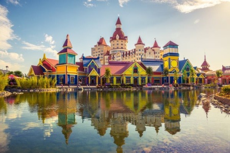 Отель Богатырь 4* г. Сочи: все акции в одном письме!