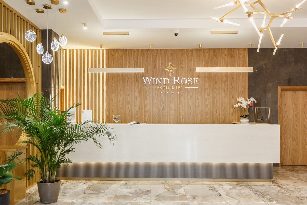 Wind Rose Hotel (Роза Ветров)